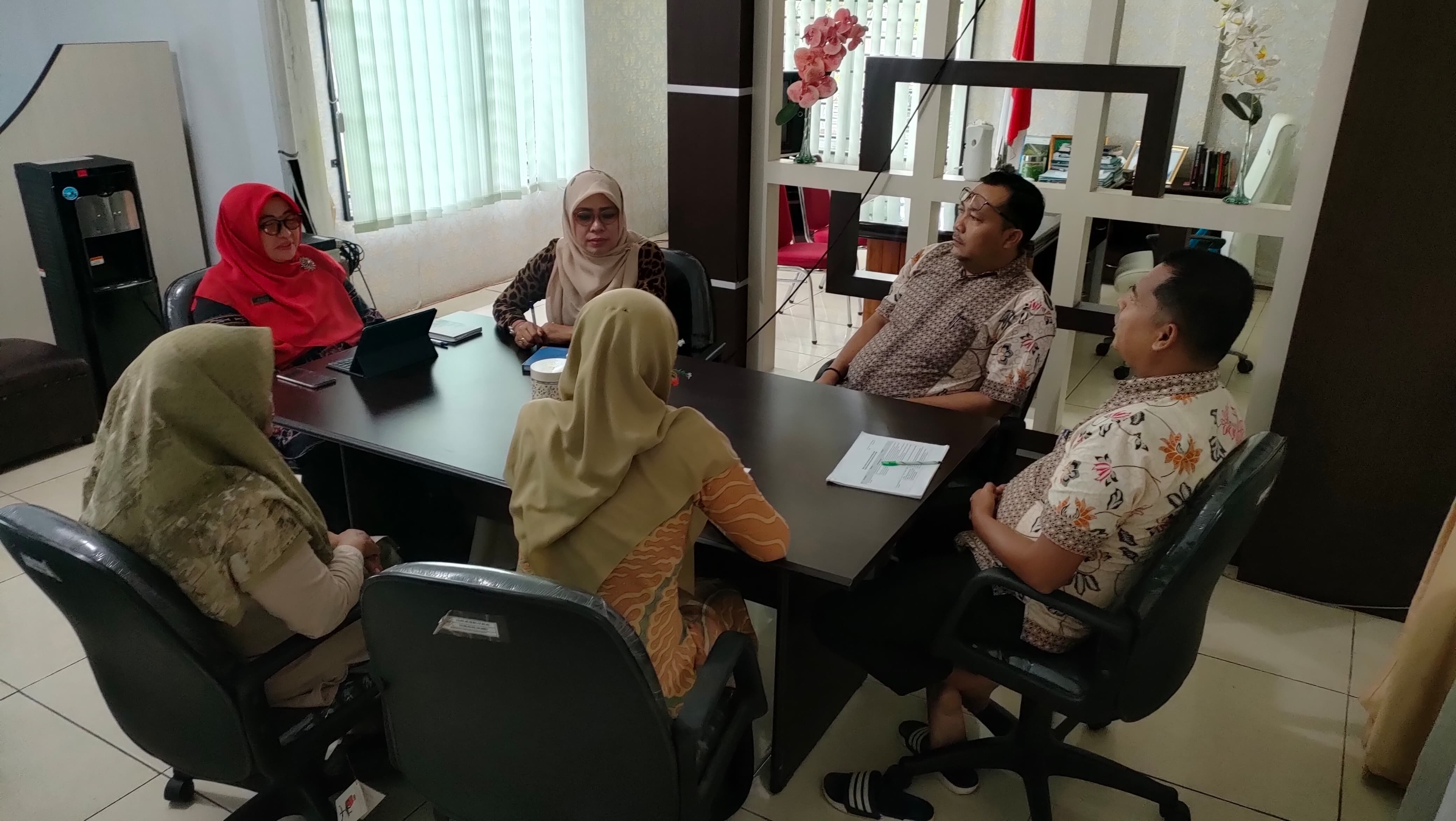 Rapat - (Ada 8 foto)